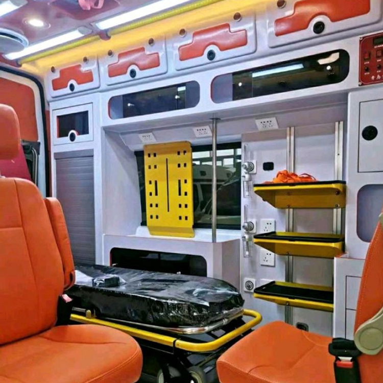 黄石长途救护车护送病人租赁价格